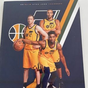 2018-19 UTAH JAZZ YEARBOOK DONOVAN MITCHELL NEW